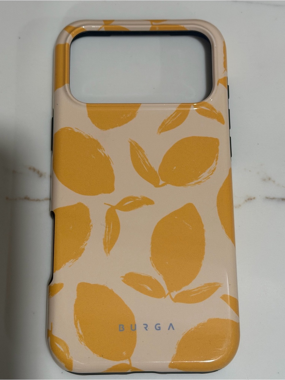 EUC Burga iPhone 17 Pro Max Mag Safe (used only a few times, no evident flaws).